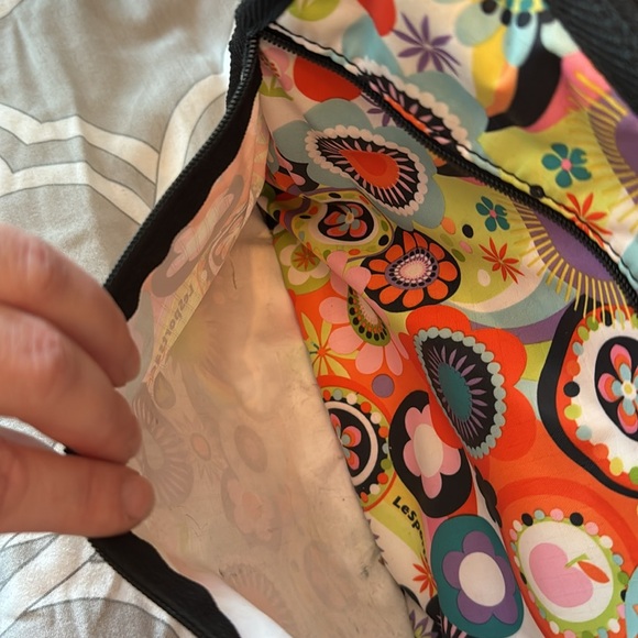 Authentic LeSportsac Shoulder Bag - Picture 2 of 6